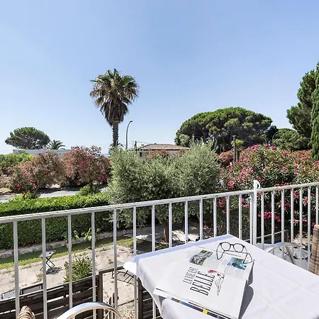 Le Golfe Bleu Hotel 2*