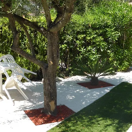Le Golfe Bleu Отель 2*