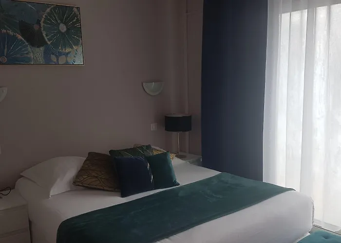 Le Golfe Bleu 滨海卡瓦莱尔