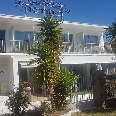 Le Golfe Bleu 2* 滨海卡瓦莱尔