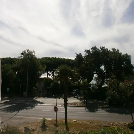 Le Golfe Bleu 2* Cavalaire-sur-Mer