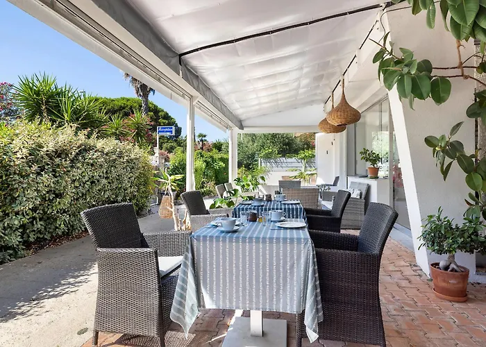 Hotel Le Golfe Bleu 2*