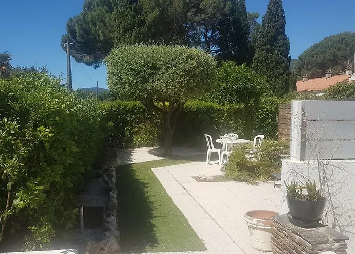 Le Golfe Bleu 2* Cavalaire-sur-Mer